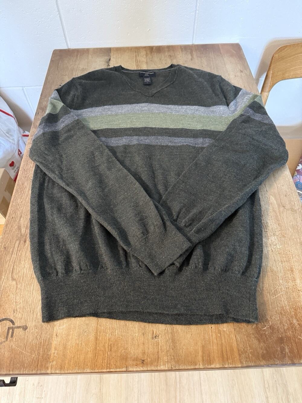 Banana Republic Men's Merino Wool V Neck Pullover Sweater Gray Green Striped L